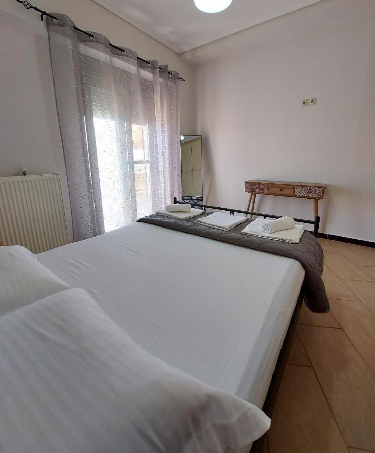 Golden Sunrise Apartamento Gytheio Exterior foto